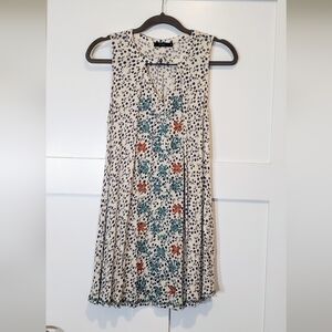 THML Mini Dress Sleeveless Embroidered Flowers Size Medium Ivory Blue Gr…
